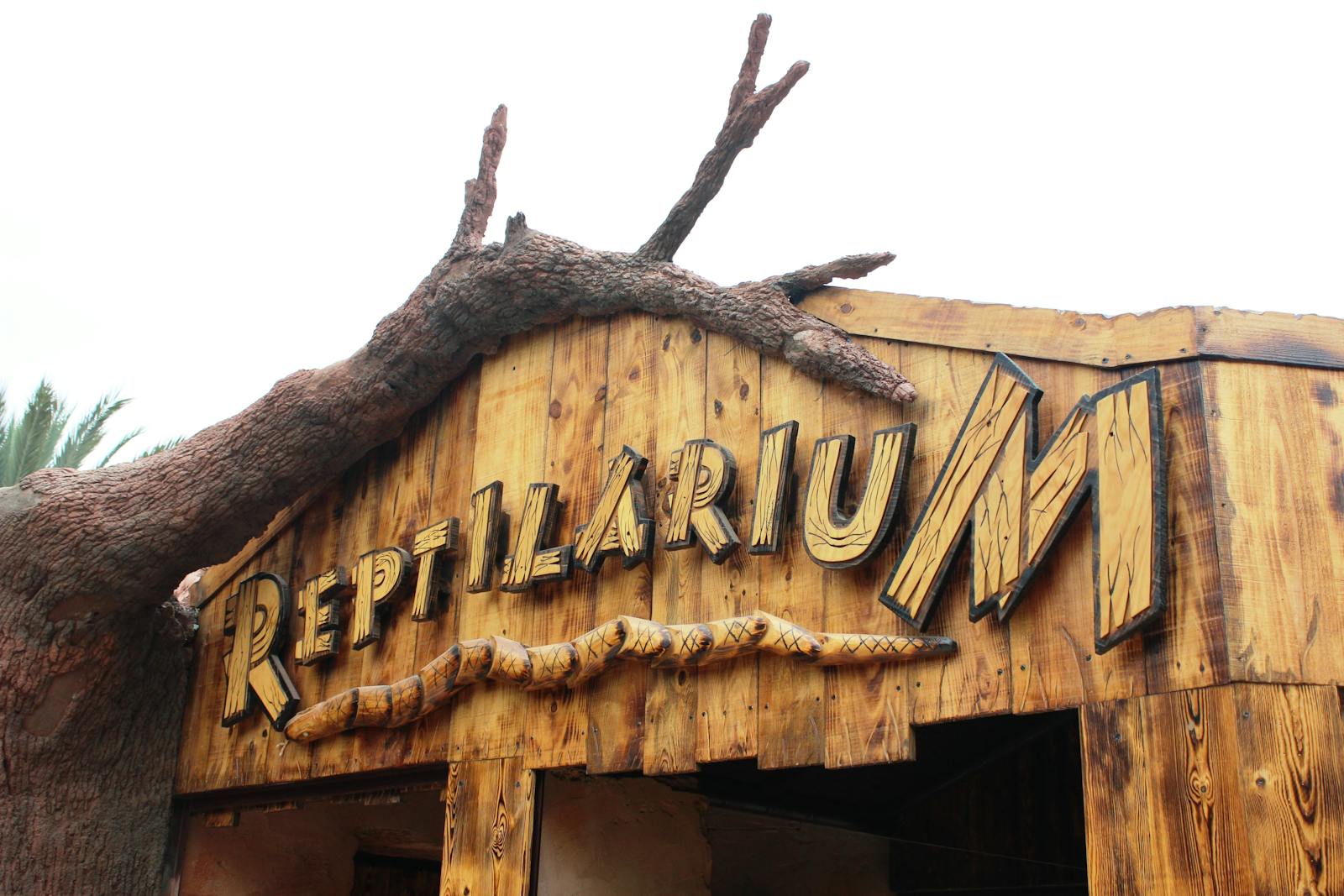 Entré till reptilhuset på Rancho Texas Lanzarote Park